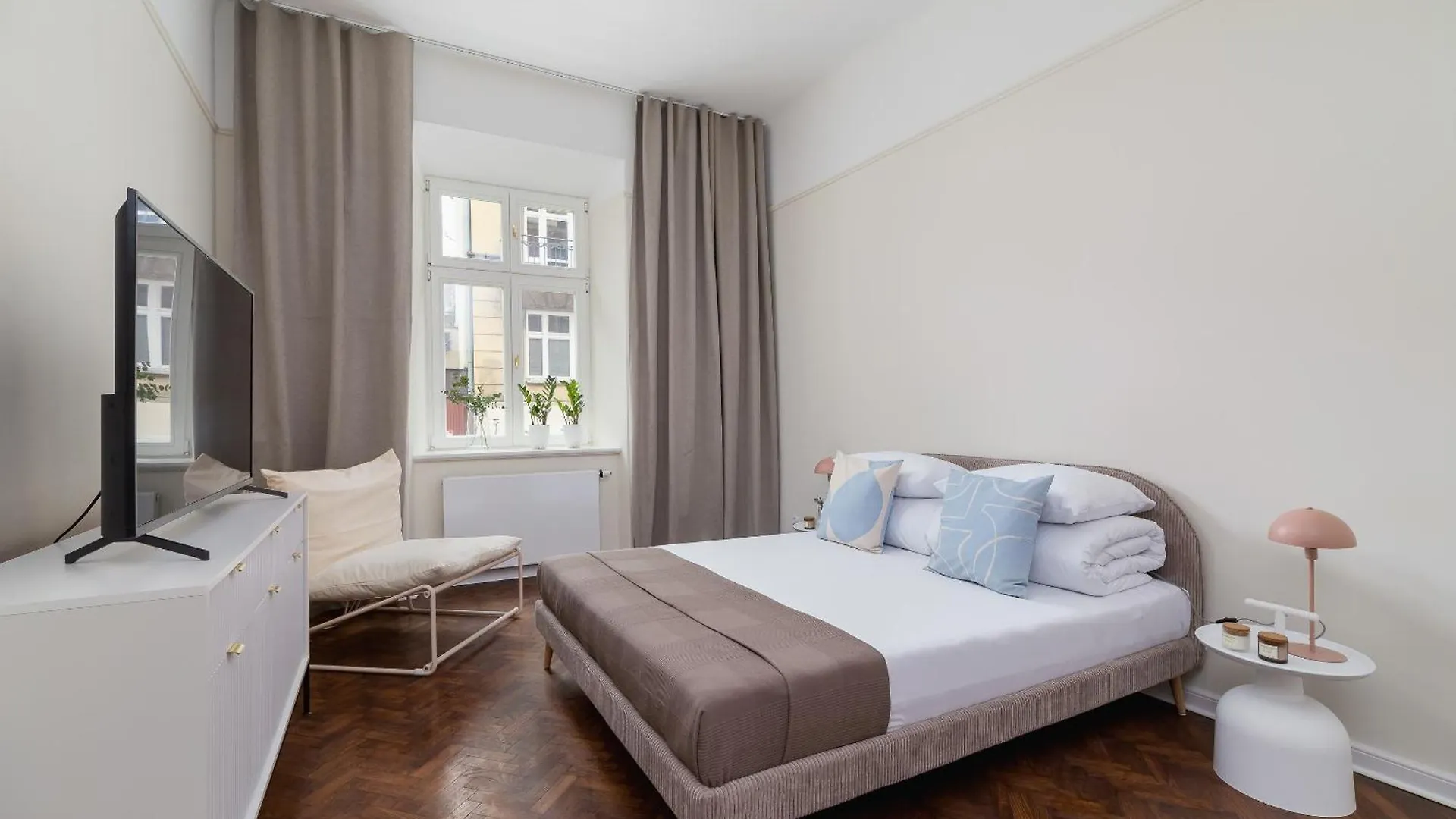 3-Bedroom Apartment - Rejtana 10 Krakow 0*,  Poland