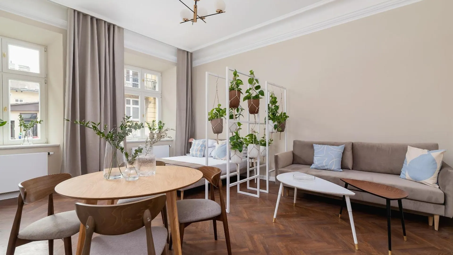 3-Bedroom Apartment - Rejtana 10 Krakow