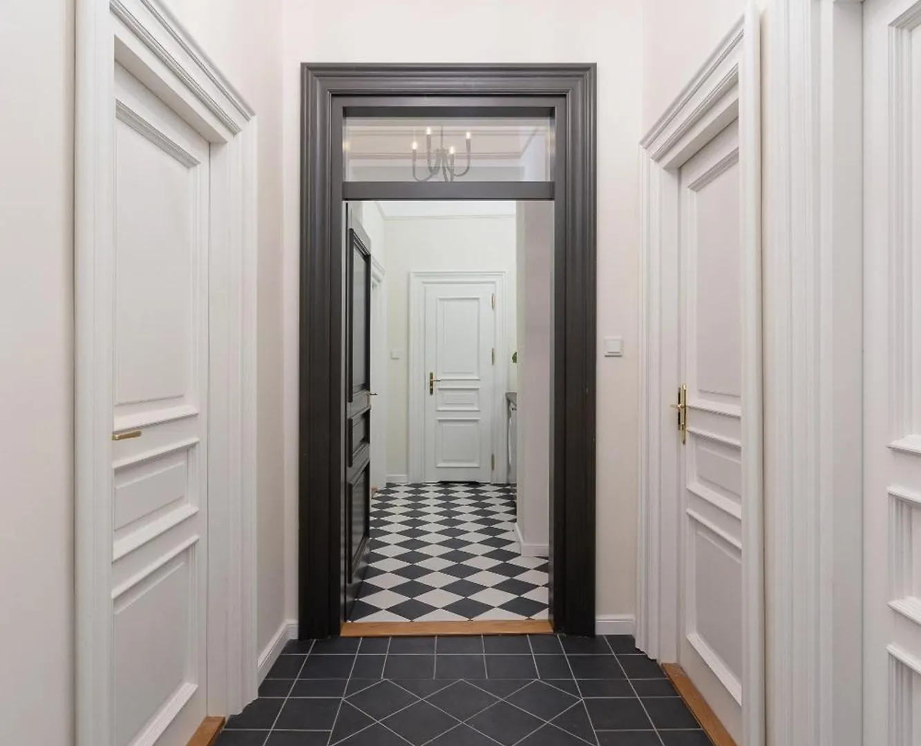 3-Bedroom Apartment - Rejtana 10 Krakow Poland