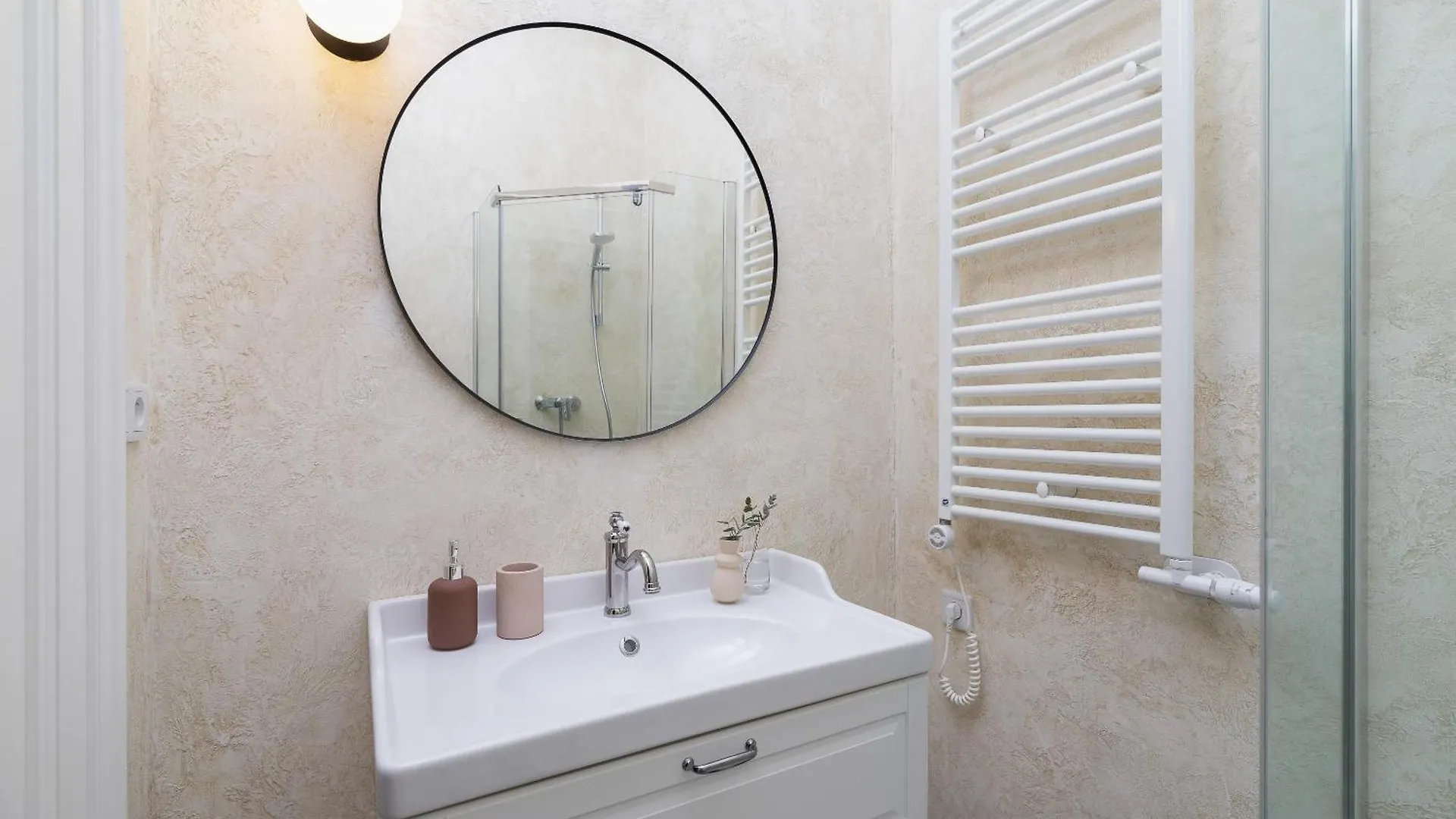 3-Bedroom Apartment - Rejtana 10 Краков Польша